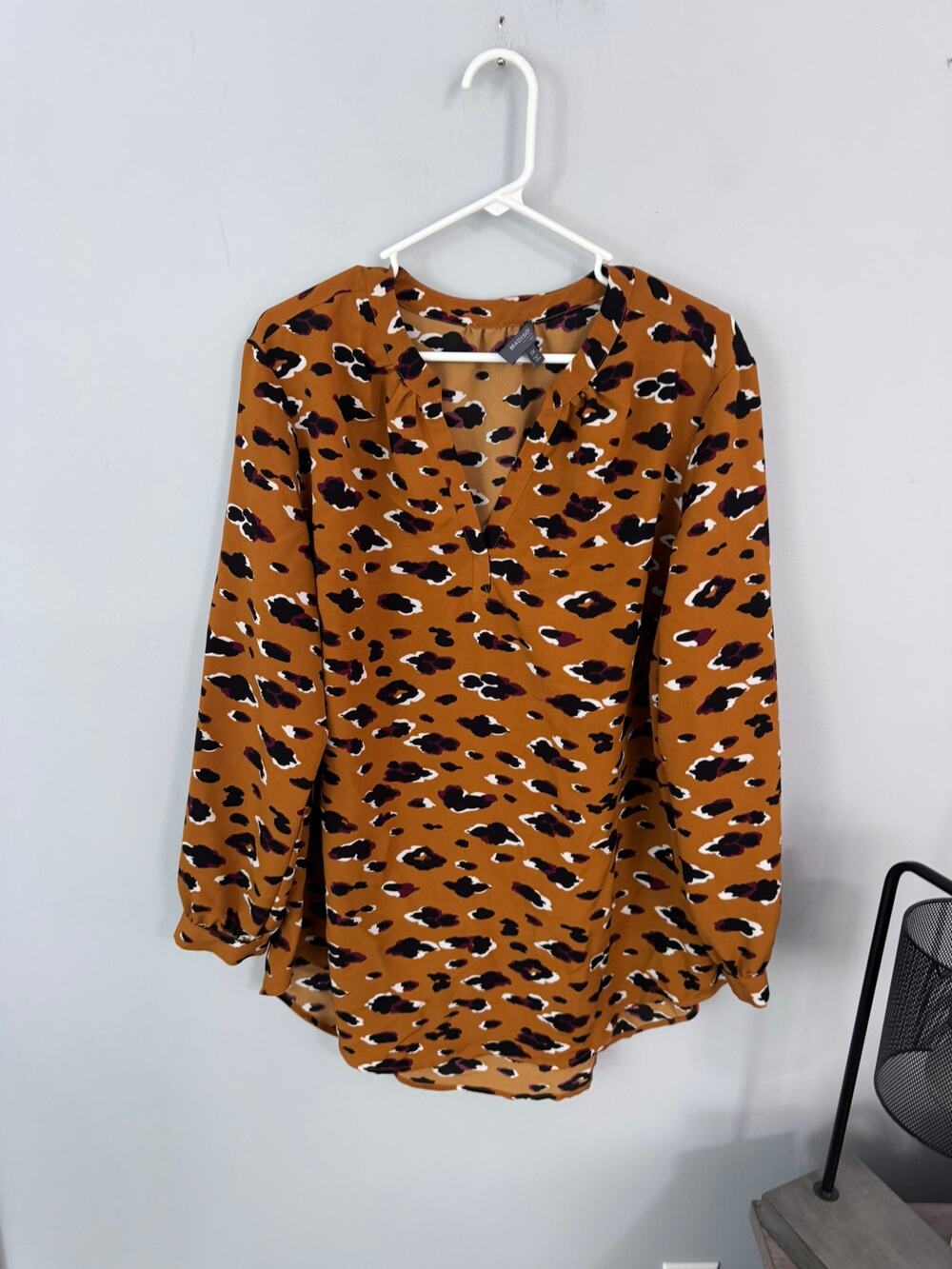 Madison Curvy Leopard Print Keyhole Neckline Top Long Sleeves Plus Size 2X
